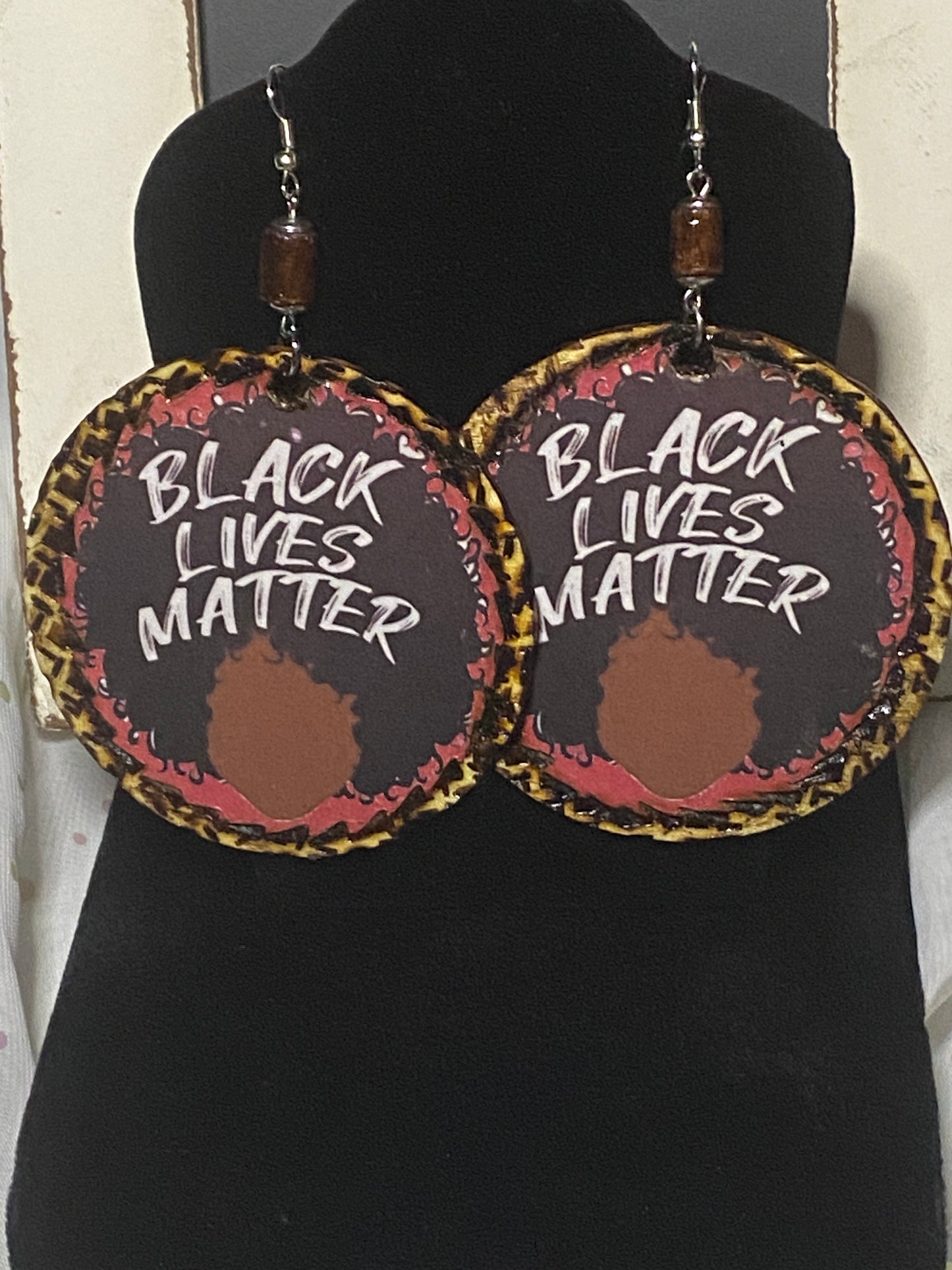 BLACK LIVES MATTER